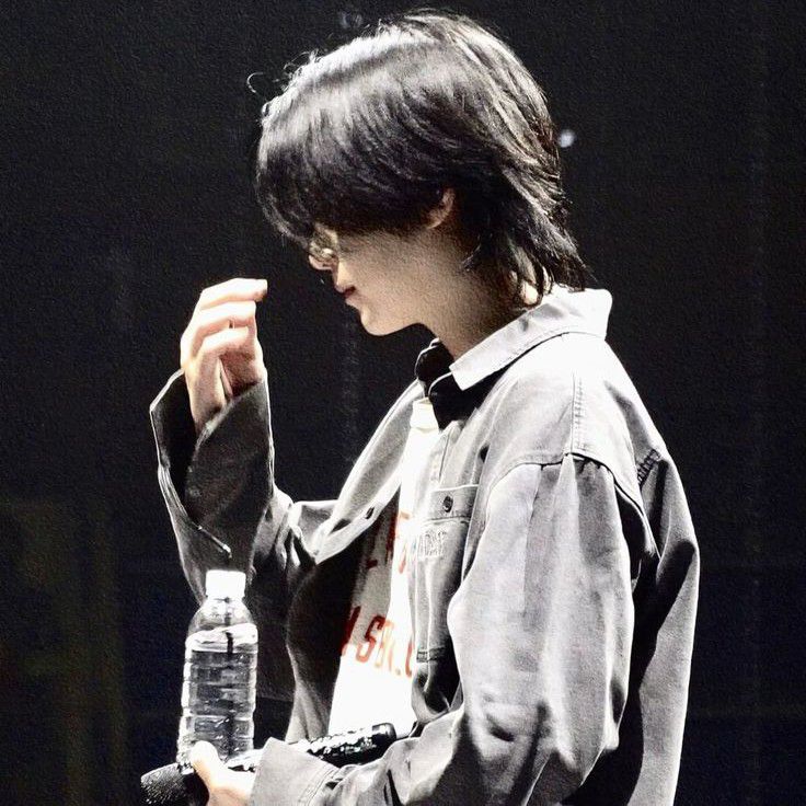 Potret di balik layar SUGA (BTS)