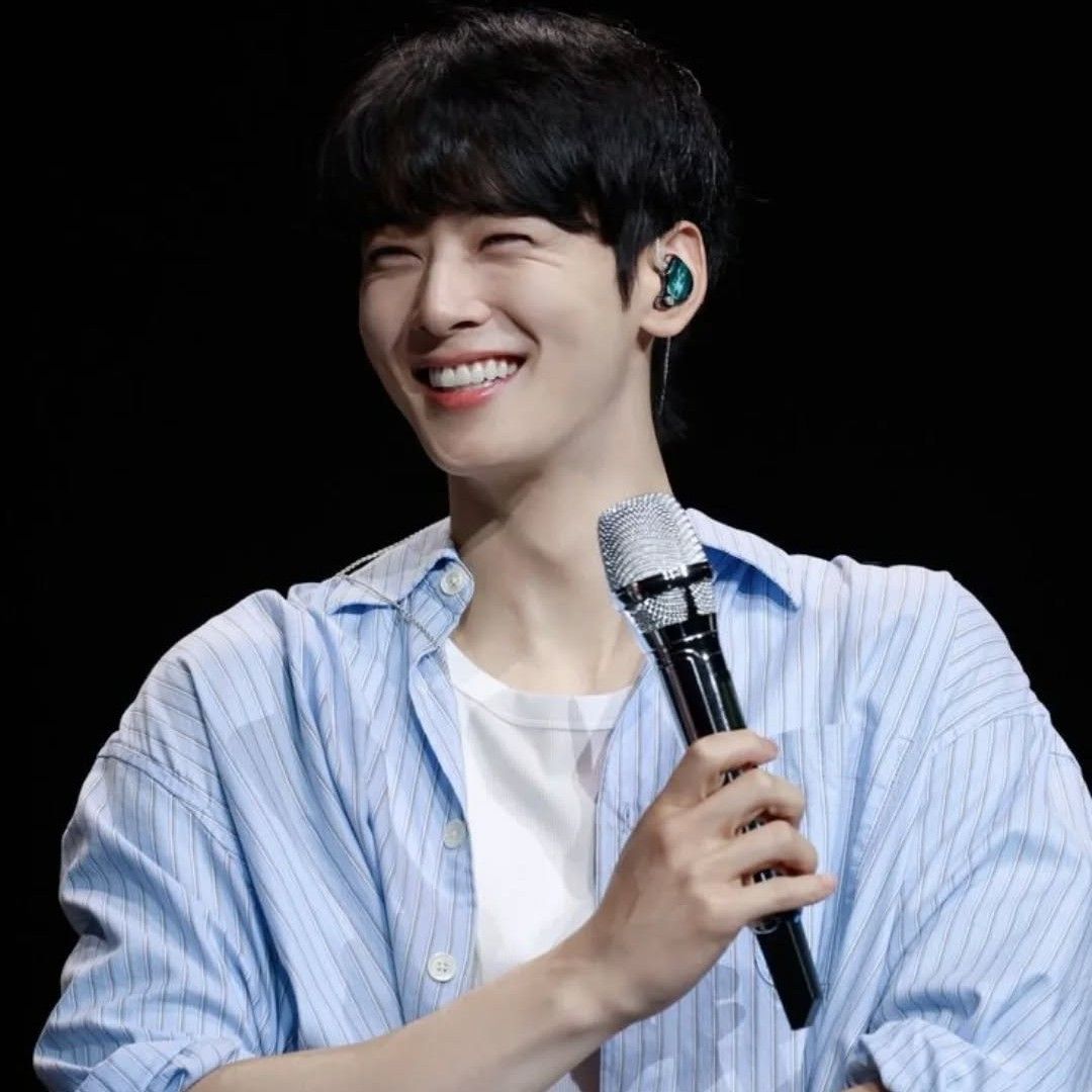 Behind-the-scenes cut of Eunwoo (ASTRO)