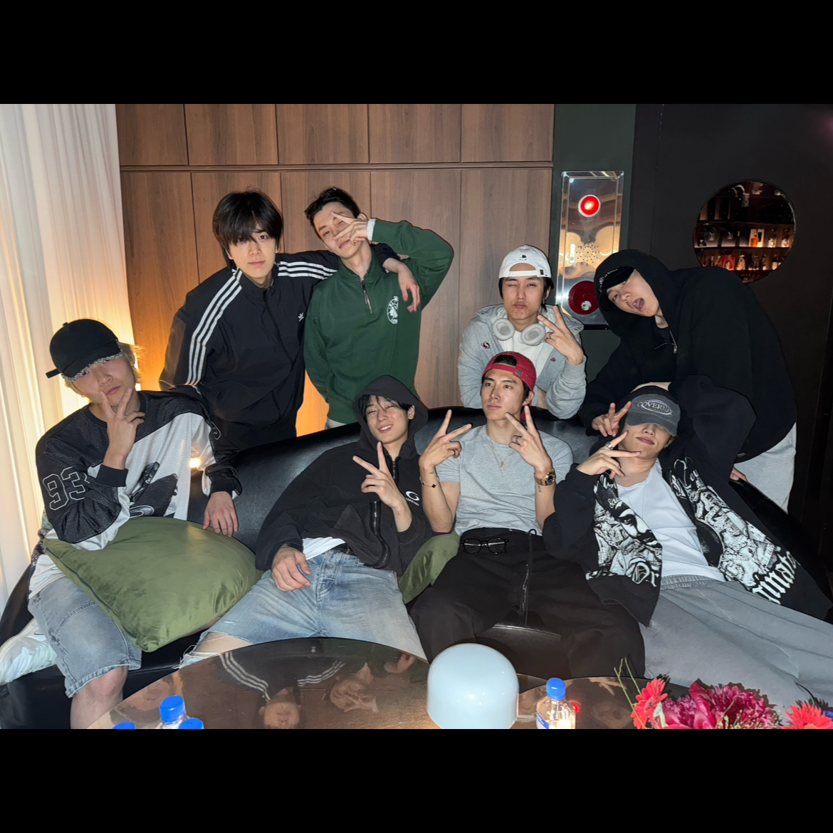 Behind-the-scenes cut of THE BOYZ