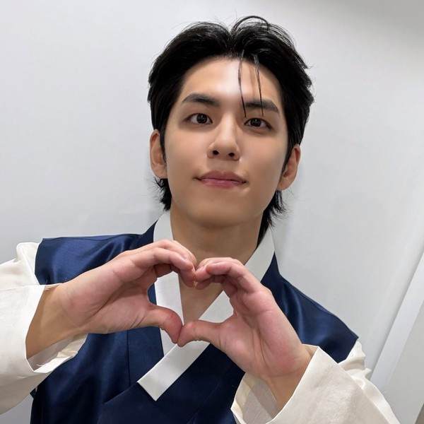 由粉絲團選擇的元弼 (DAY6)最佳時刻