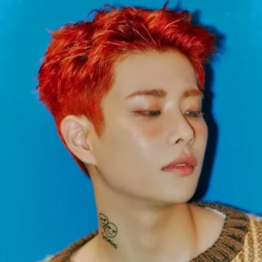 A moment captured by MJ (ASTRO)'s fan