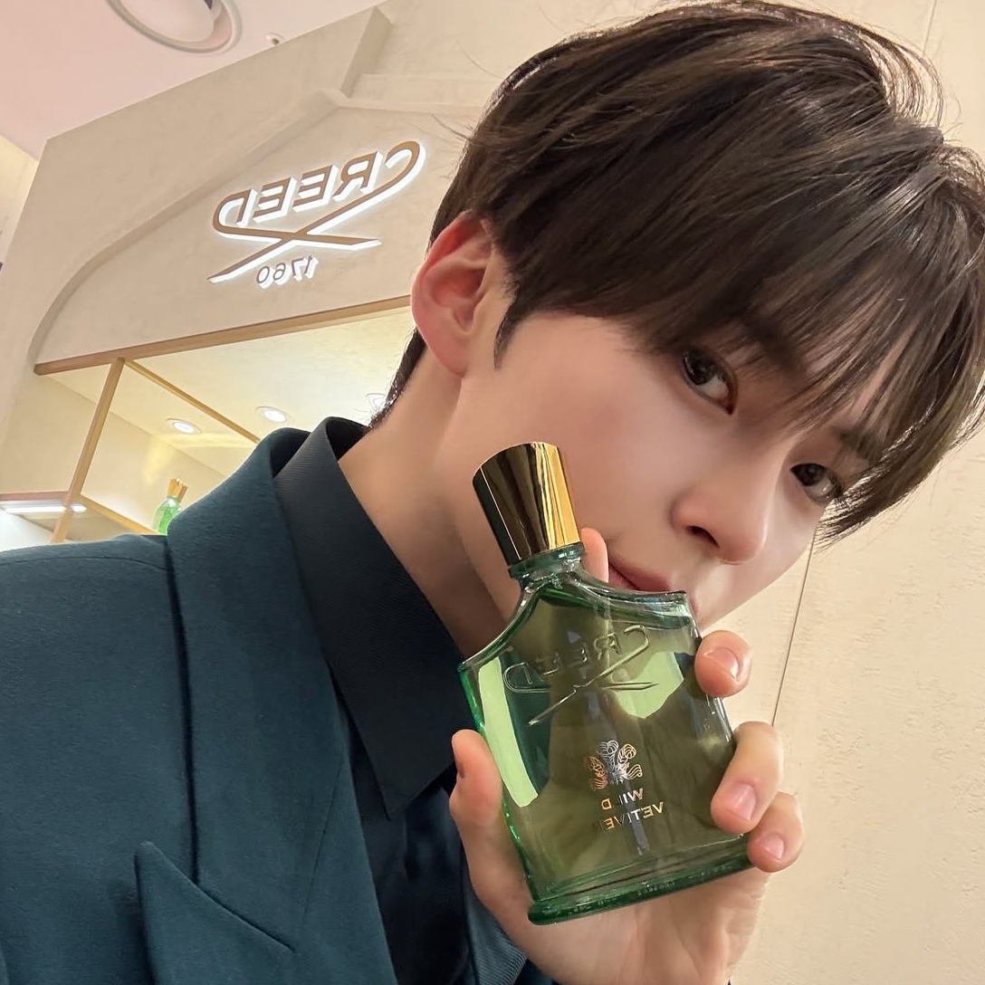 Latest photo of Sung Hanbin (ZEROBASEONE)