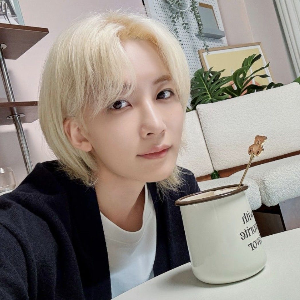 Behind-the-scenes cut of Jeonghan (SEVENTEEN)