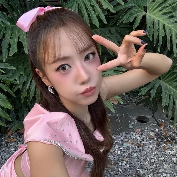 今日の最愛ドルで輝くキム・ナムジュ (Apink)の代表写真