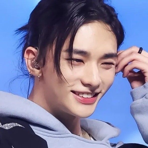 铉辰 (Stray Kids)的幕后花絮