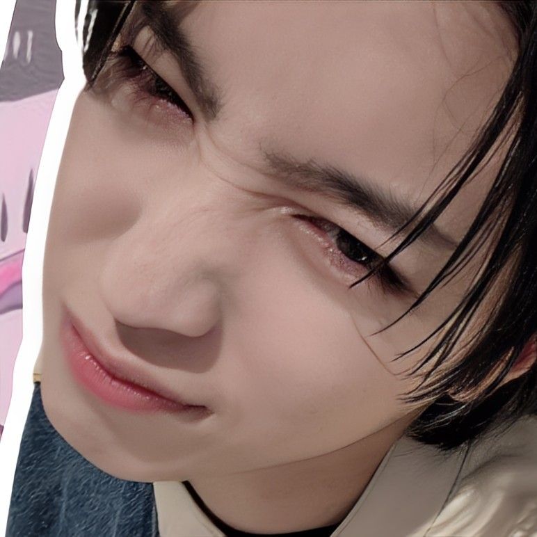 Latest photo of Wooseok (PENTAGON)