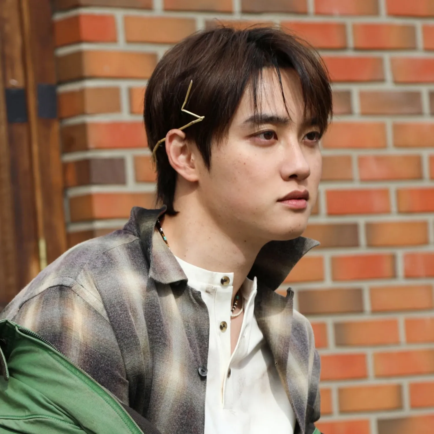 Behind-the-scenes cut of D.O. (EXO)
