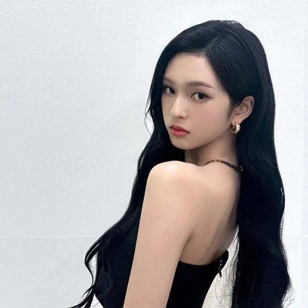 Recent activity shot of Chiquita (BABYMONSTER)