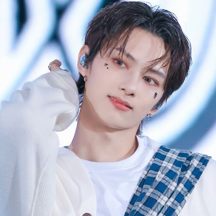 Behind-the-scenes cut of Jun (SEVENTEEN)