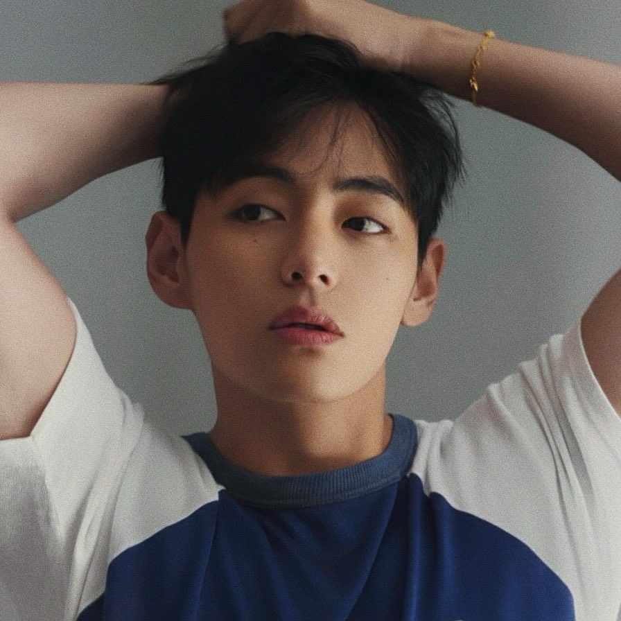 뷔 (방탄소년단)의 비하인드 컷