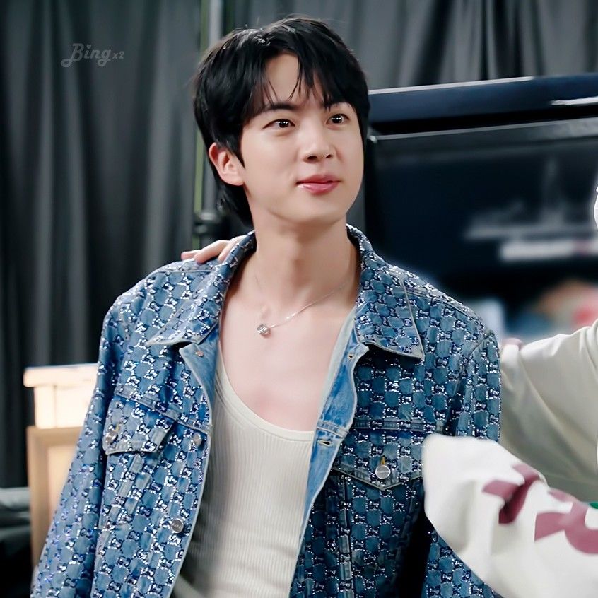 진 (방탄소년단)의 최신 사진
