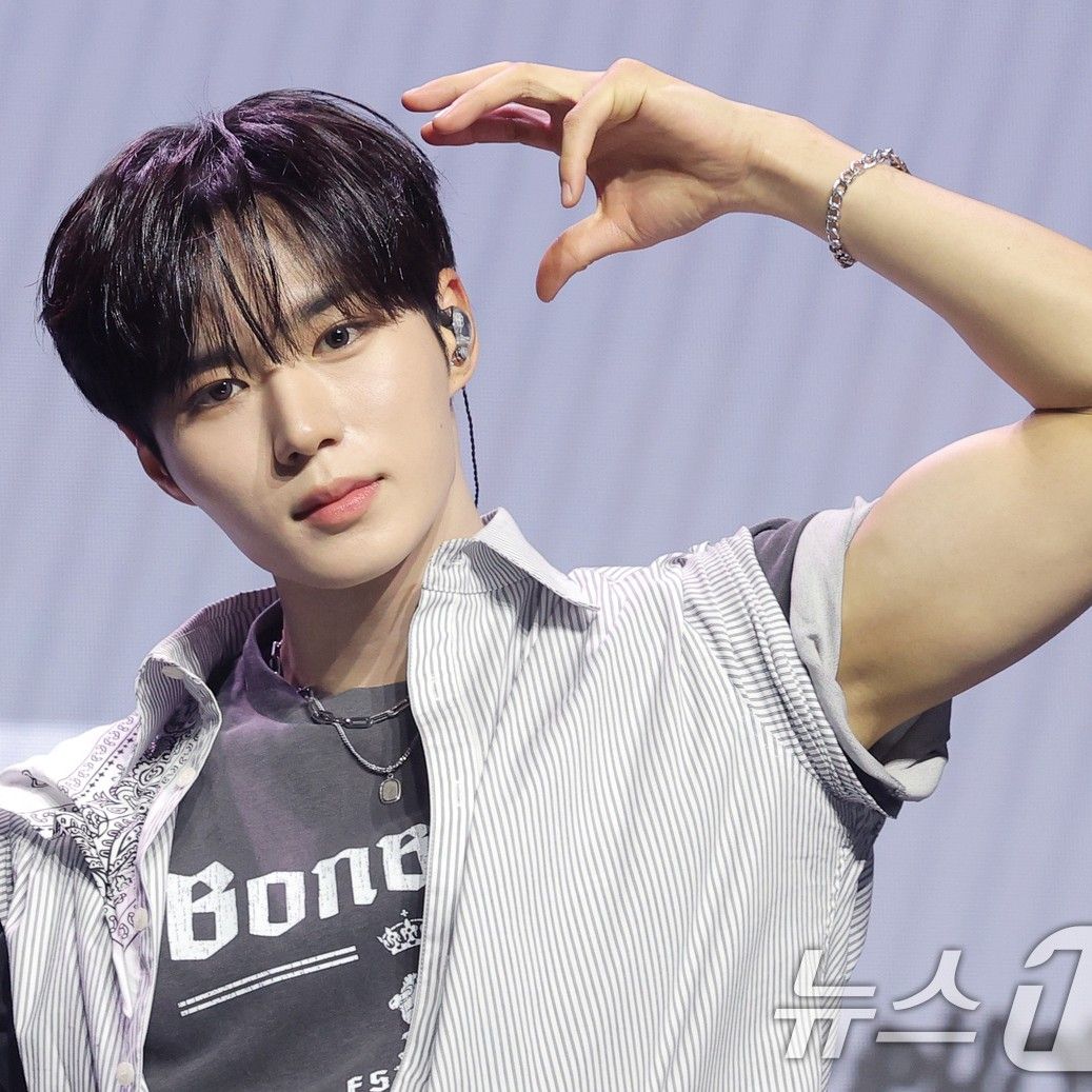 A moment captured by Kim Junseo (ALPHA DRIVE ONE)'s fan