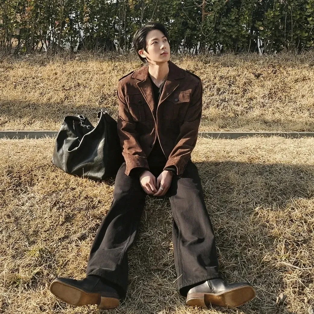 Behind-the-scenes cut of Jin (BTS)