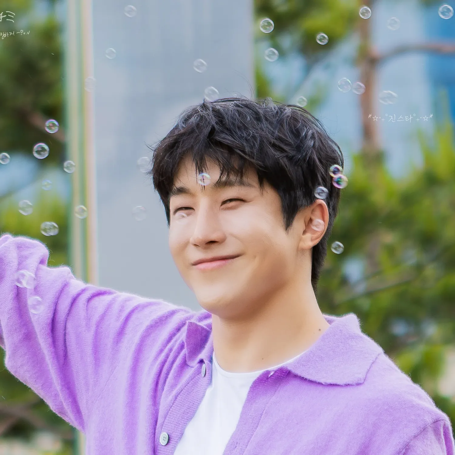 Latest photo of Jinjin (ASTRO)
