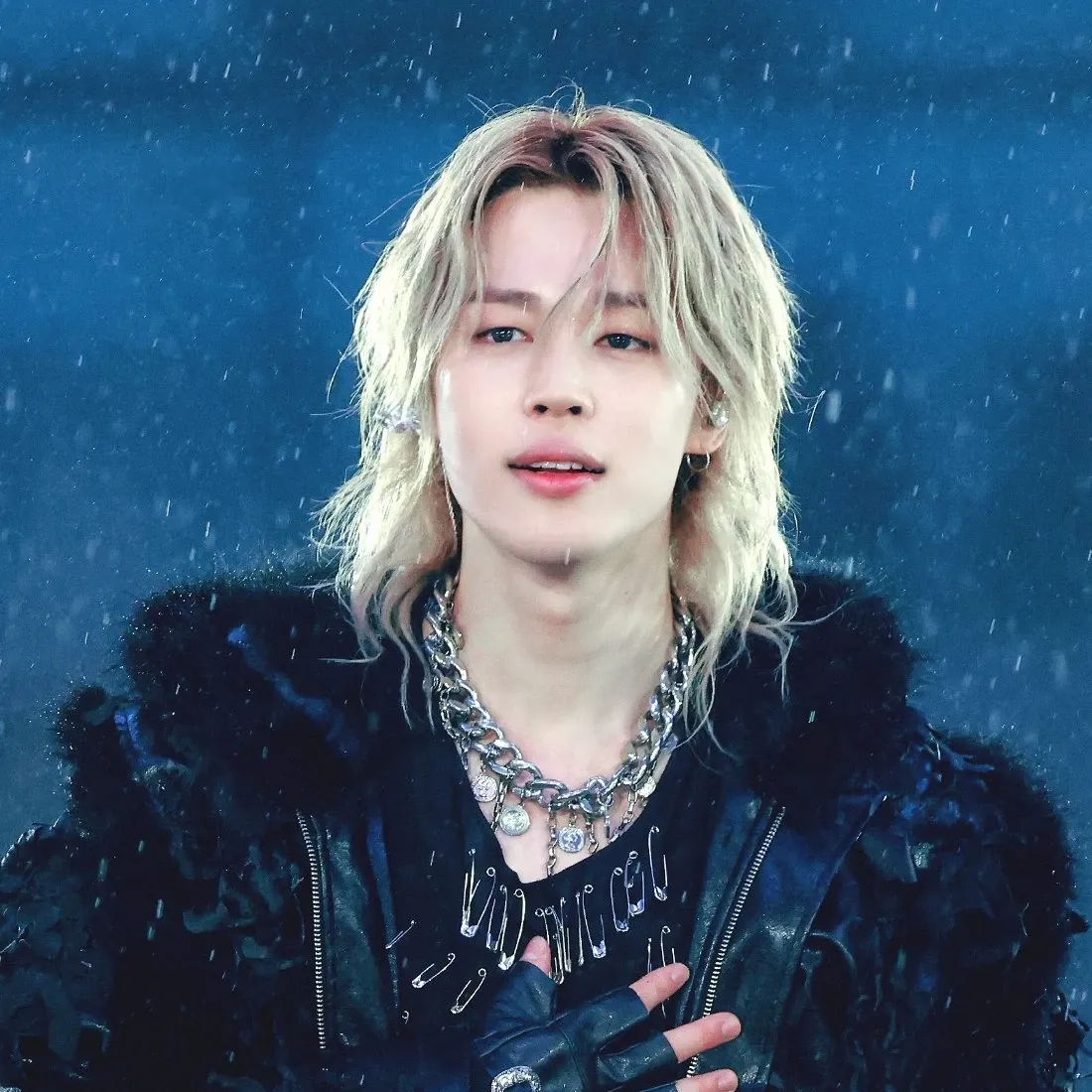 Momen yang diabadikan oleh penggemar Jimin (BTS)