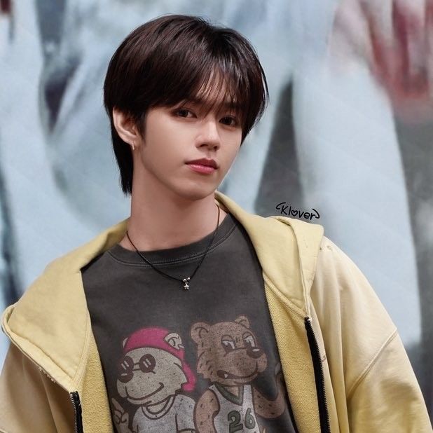 Latest photo of JL (AHOF)