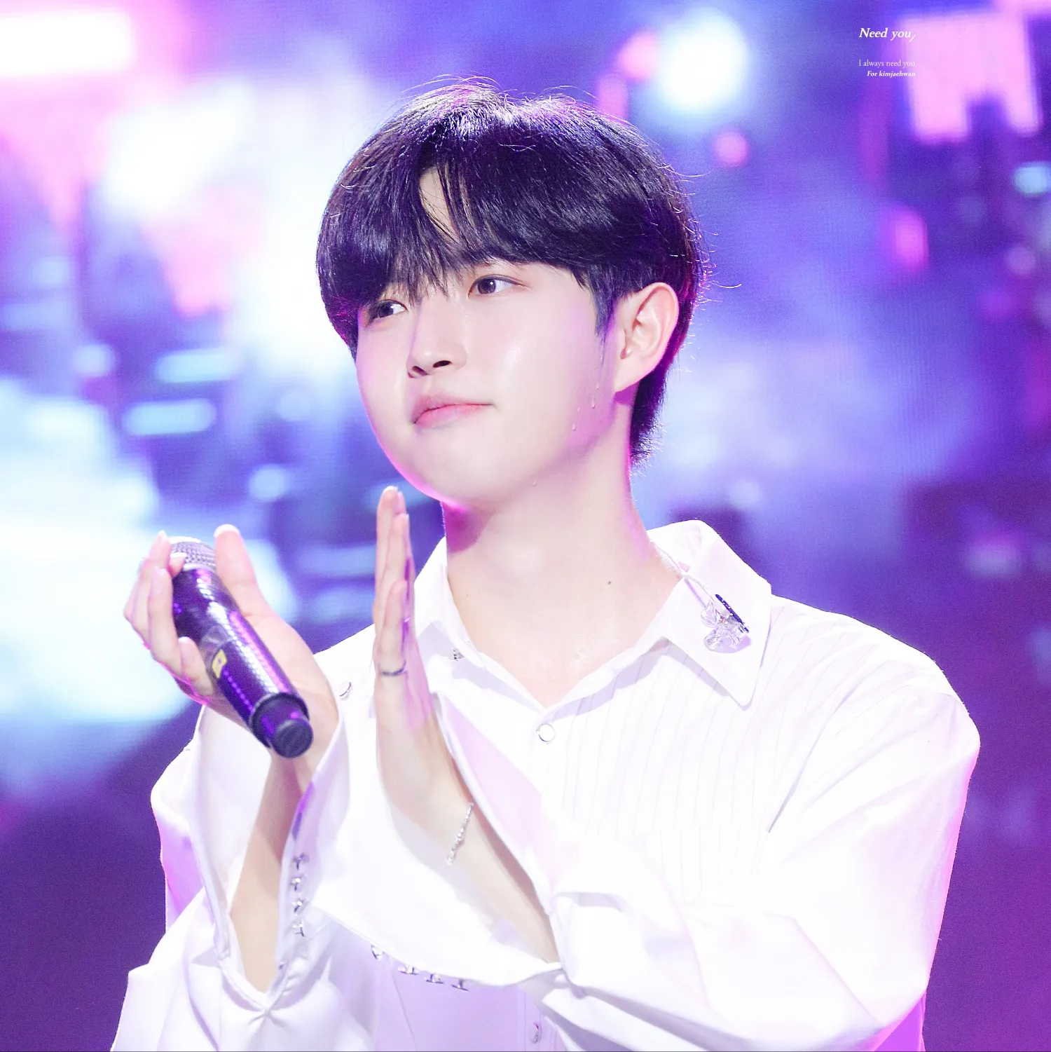 金在奐粉絲拍下的瞬間