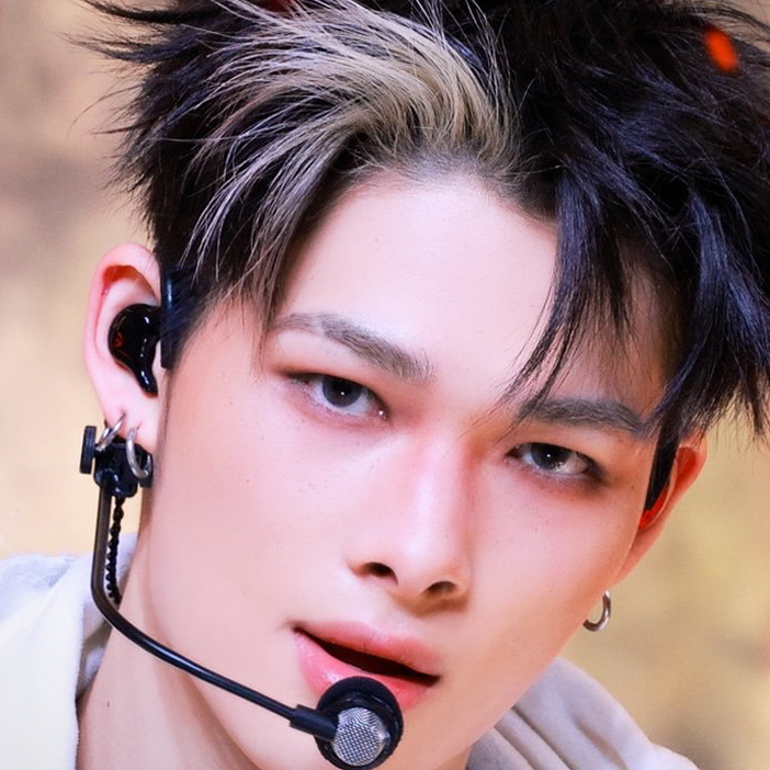 Foto terbaru NI-KI (ENHYPEN)