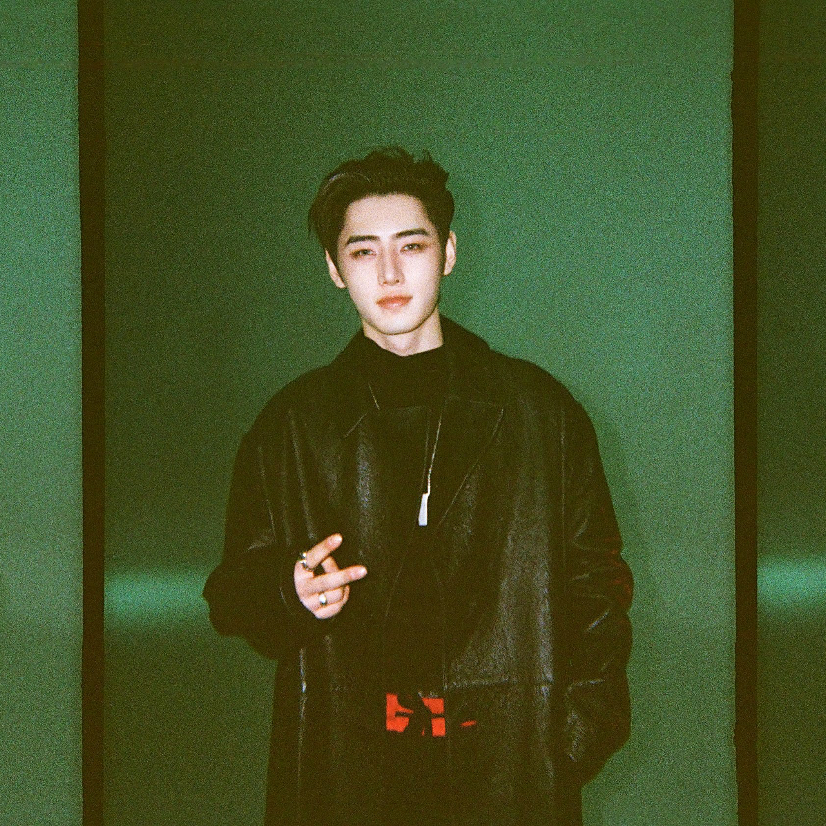 Foto terbaru Sunghoon (ENHYPEN)