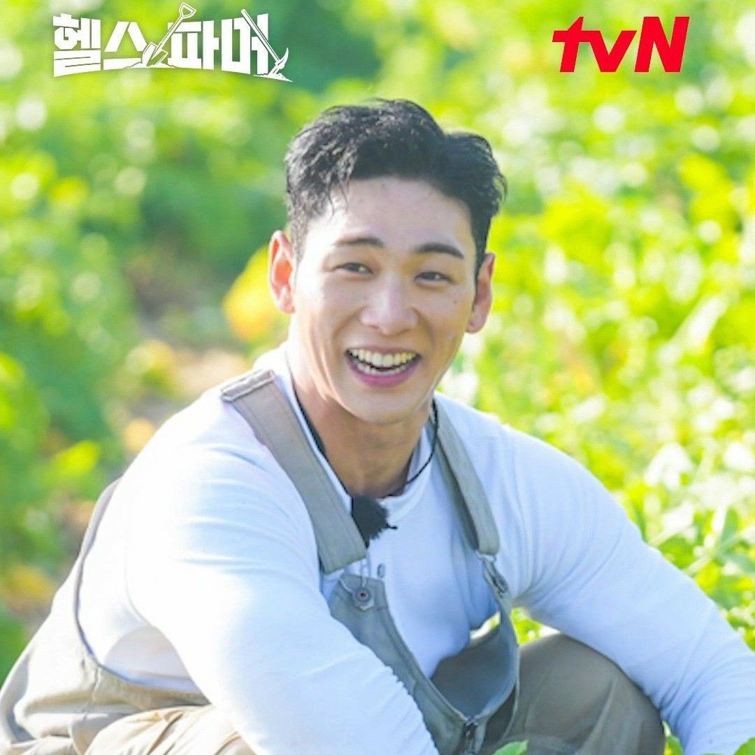 백호의 비하인드 컷