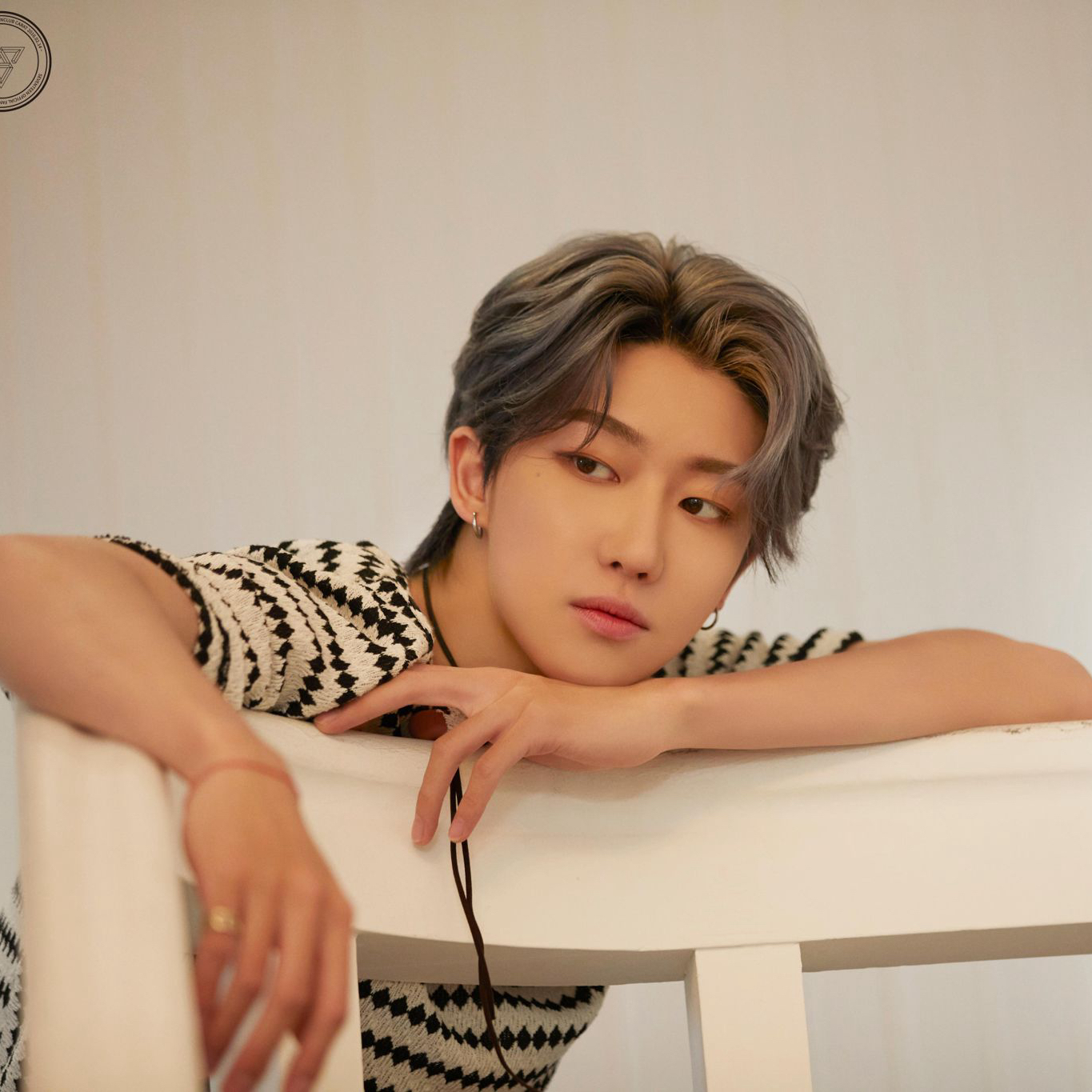 Behind-the-scenes cut of The 8 (SEVENTEEN)