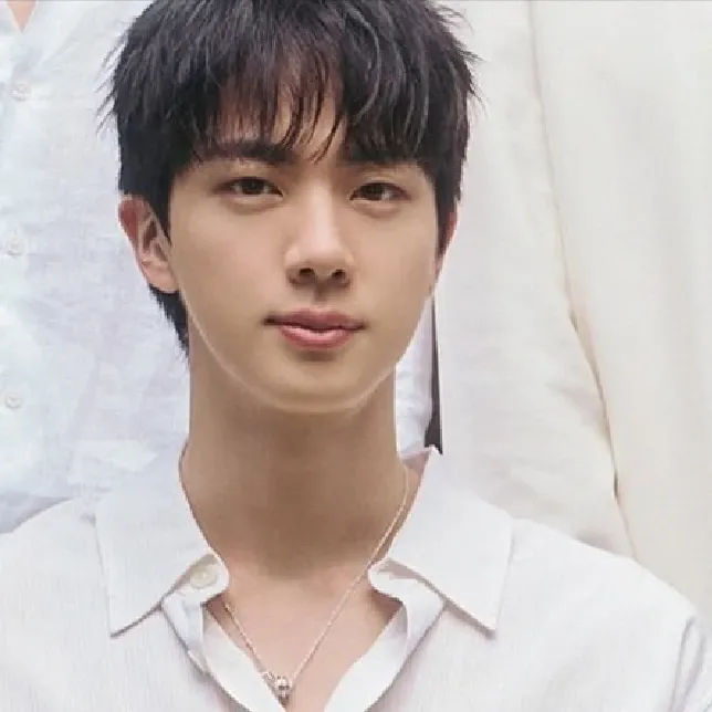 Behind-the-scenes cut of Jin (BTS)