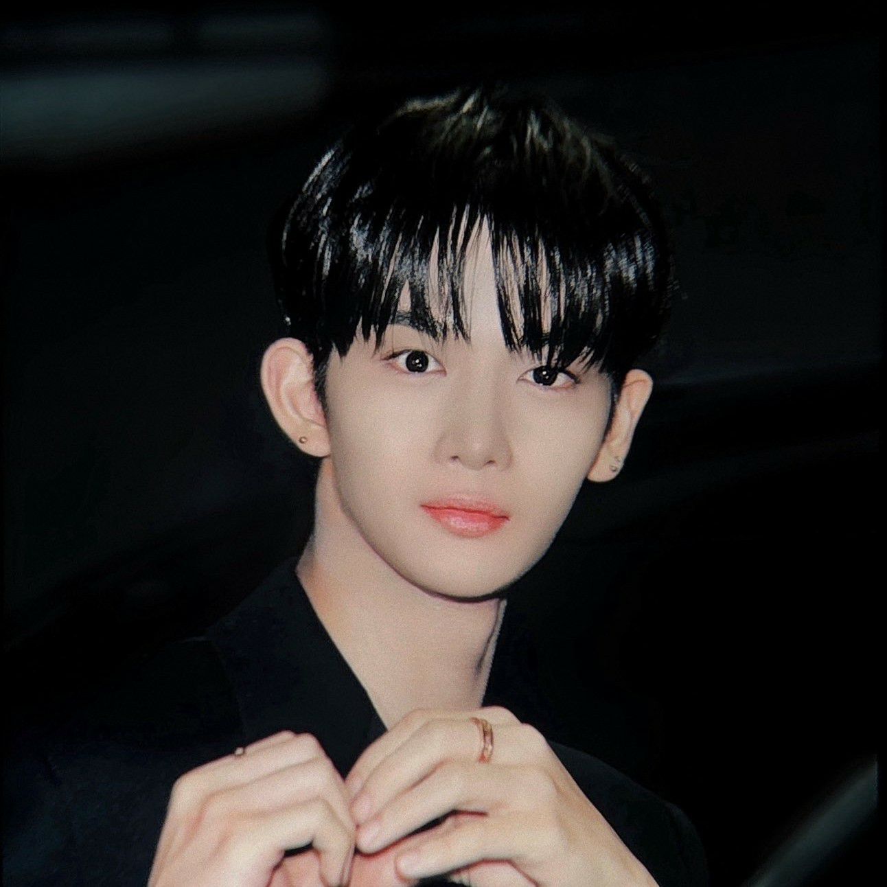 ペ・ジニョンの最近の活動写真