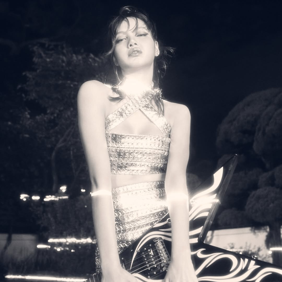 리사 (BLACKPINK)의 비하인드 컷