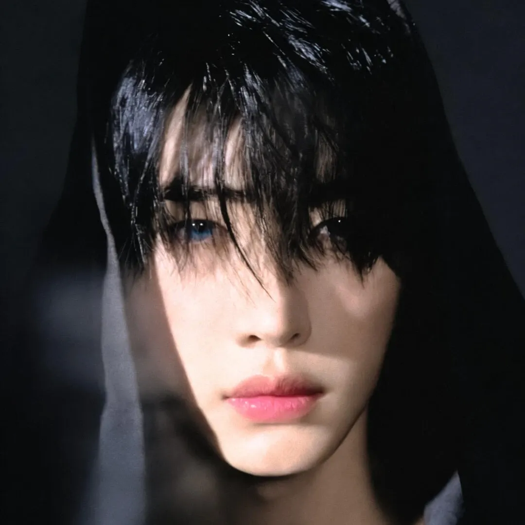 Behind-the-scenes cut of Sunghoon (ENHYPEN)