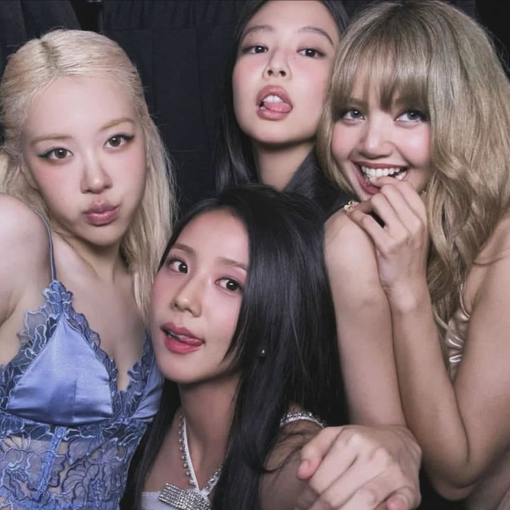 BLACKPINK의 최신 사진