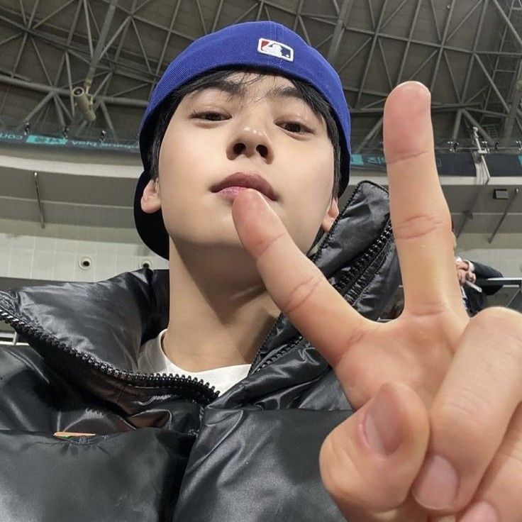 Recent activity shot of Eunwoo (ASTRO)