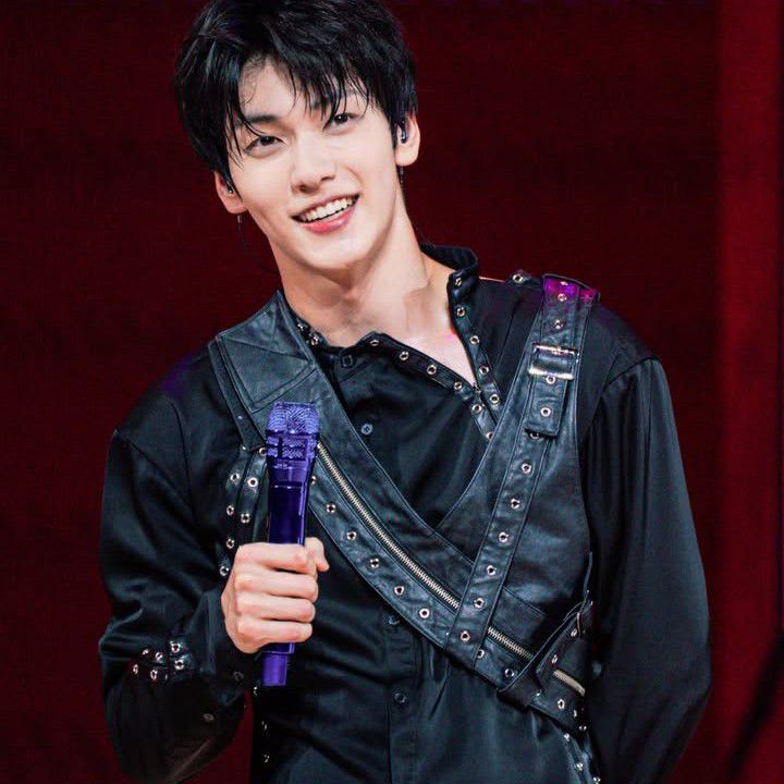 투모로우바이투게더 최근 활동샷