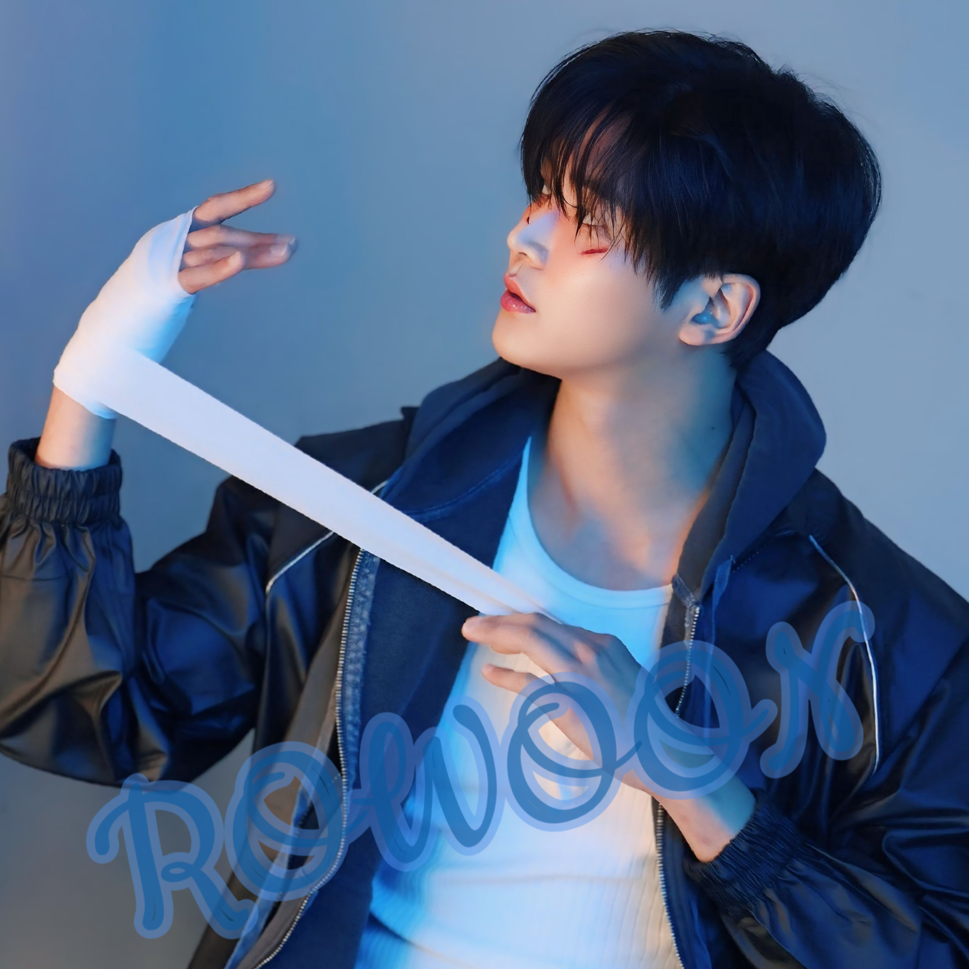 로운의 최신 사진