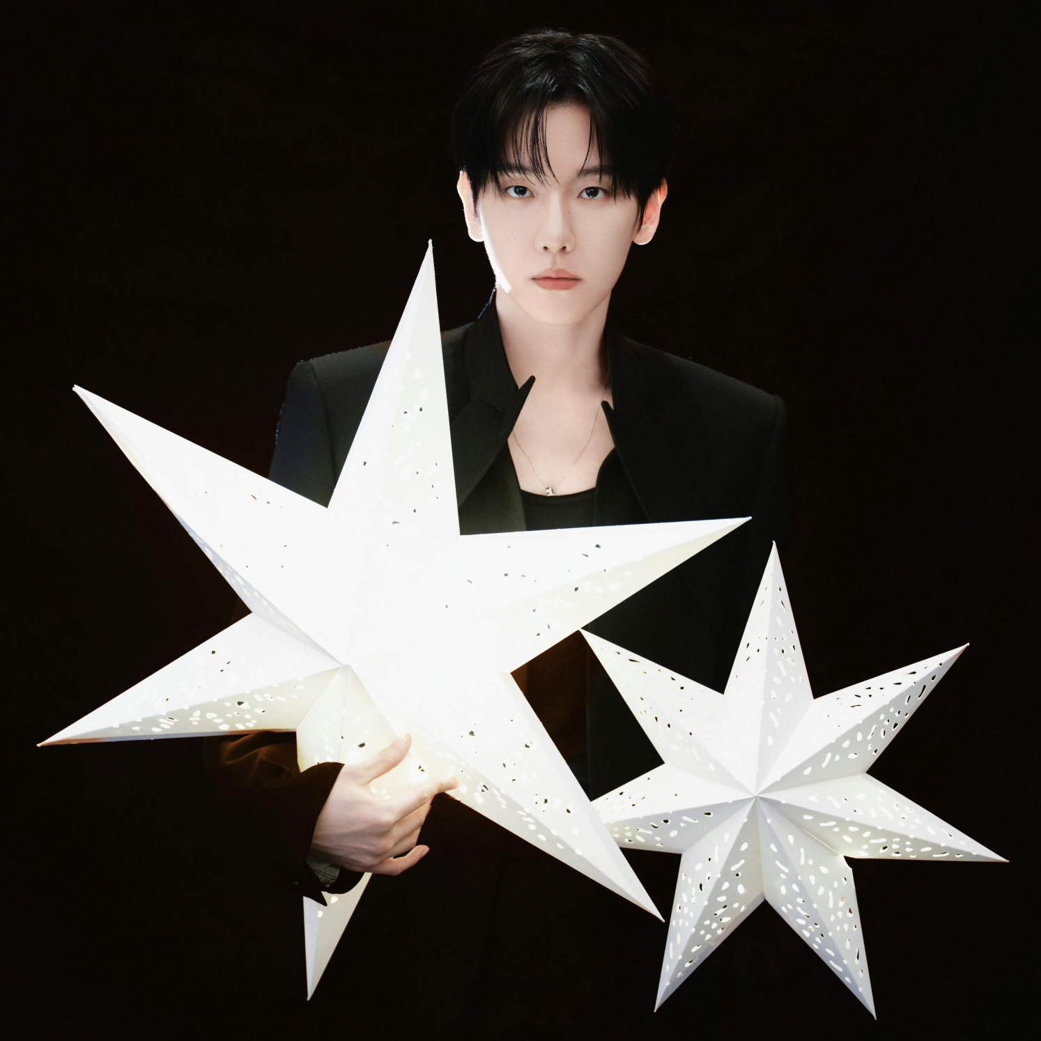 백현 (EXO)의 최신 사진