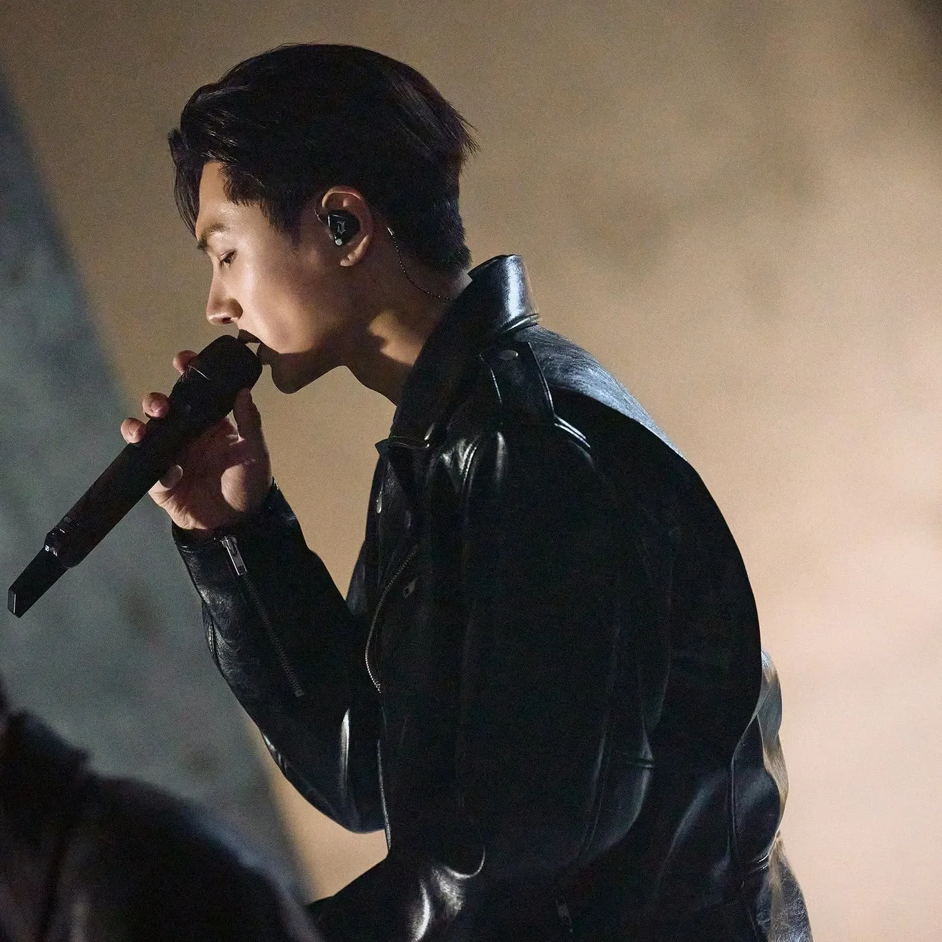 Latest photo of Jay (ENHYPEN)