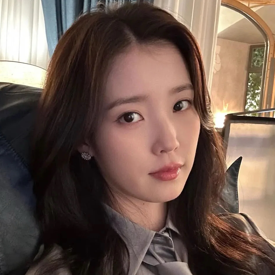 Latest photo of IU