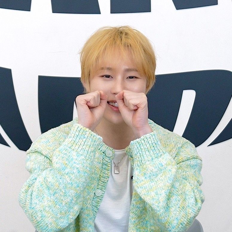 Recent activity shot of Ha Sungwoon