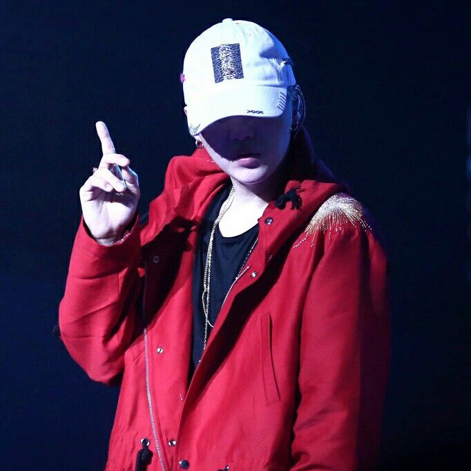 슈가 (방탄소년단)의 최신 사진