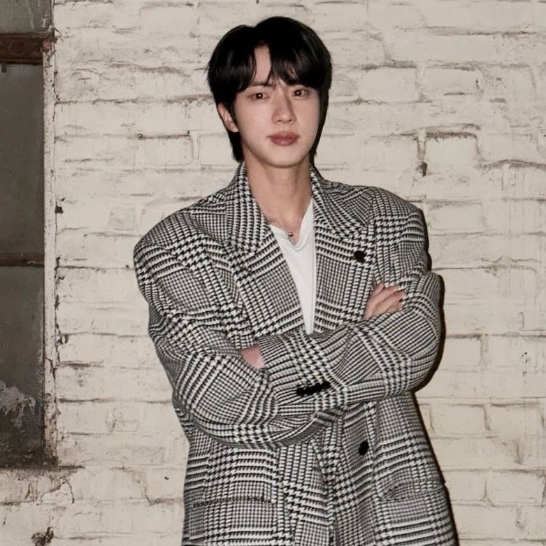 진 (방탄소년단) 최근 활동샷