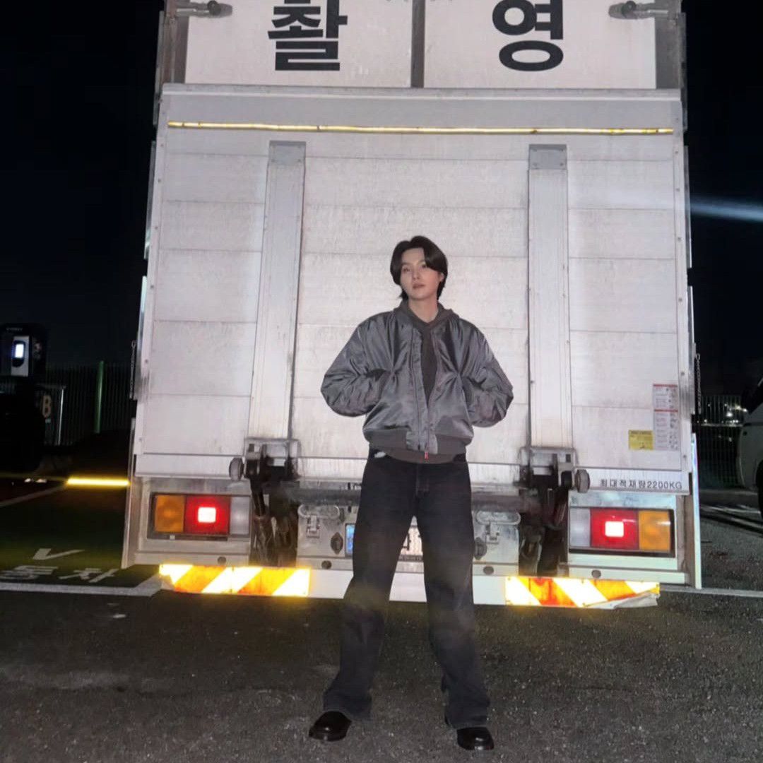 Foto aktivitas terbaru BTS