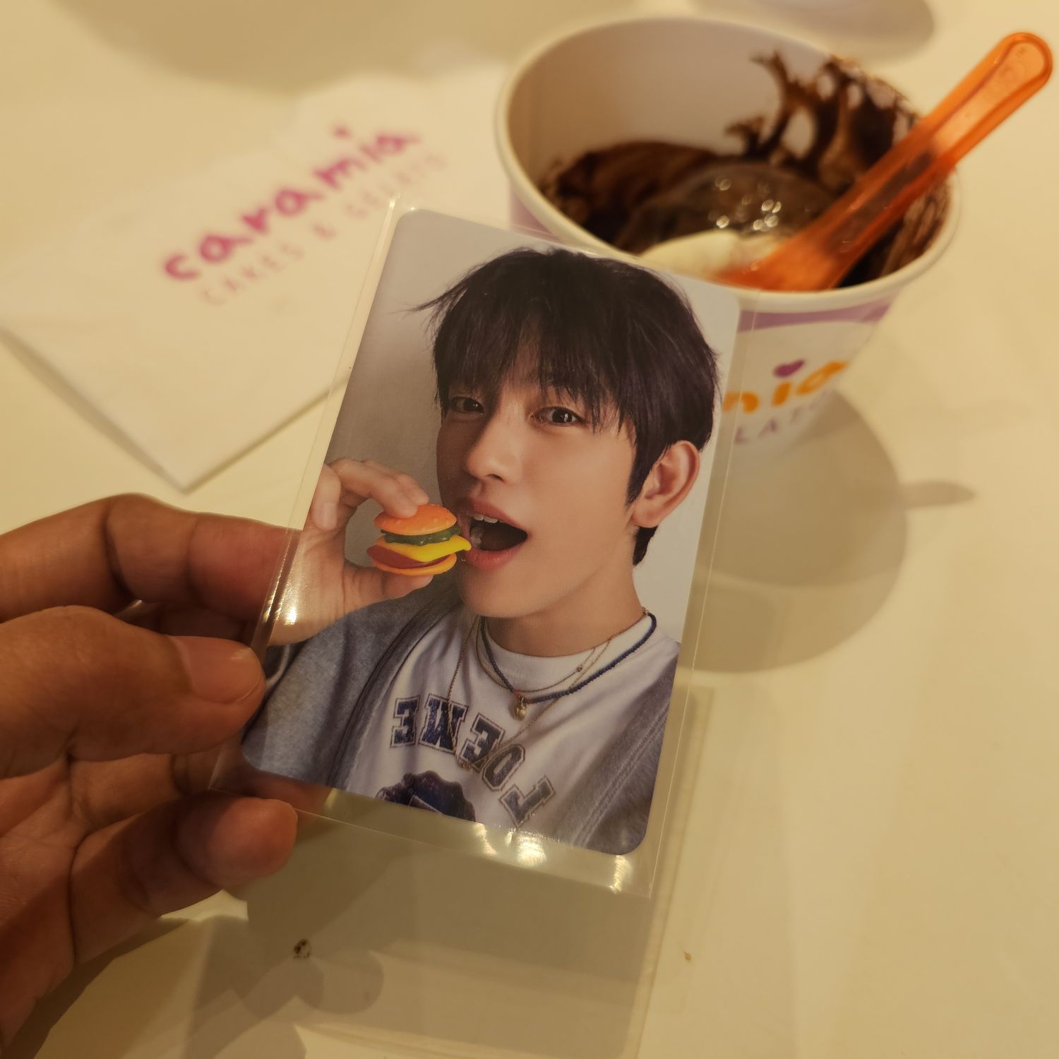 Momen yang diabadikan oleh penggemar Jinyoung (GOT7)