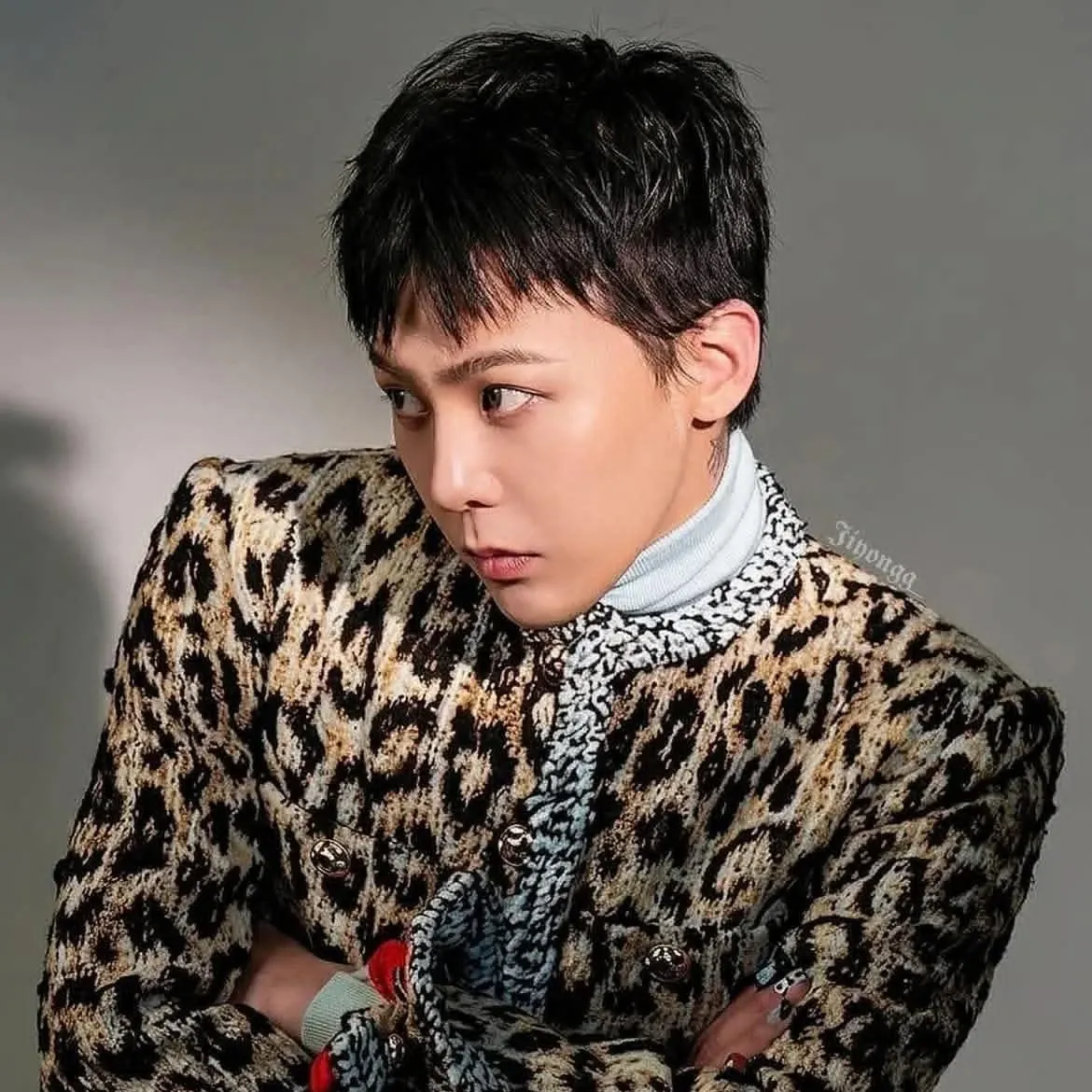 Recent activity shot of G-DRAGON (BIGBANG)
