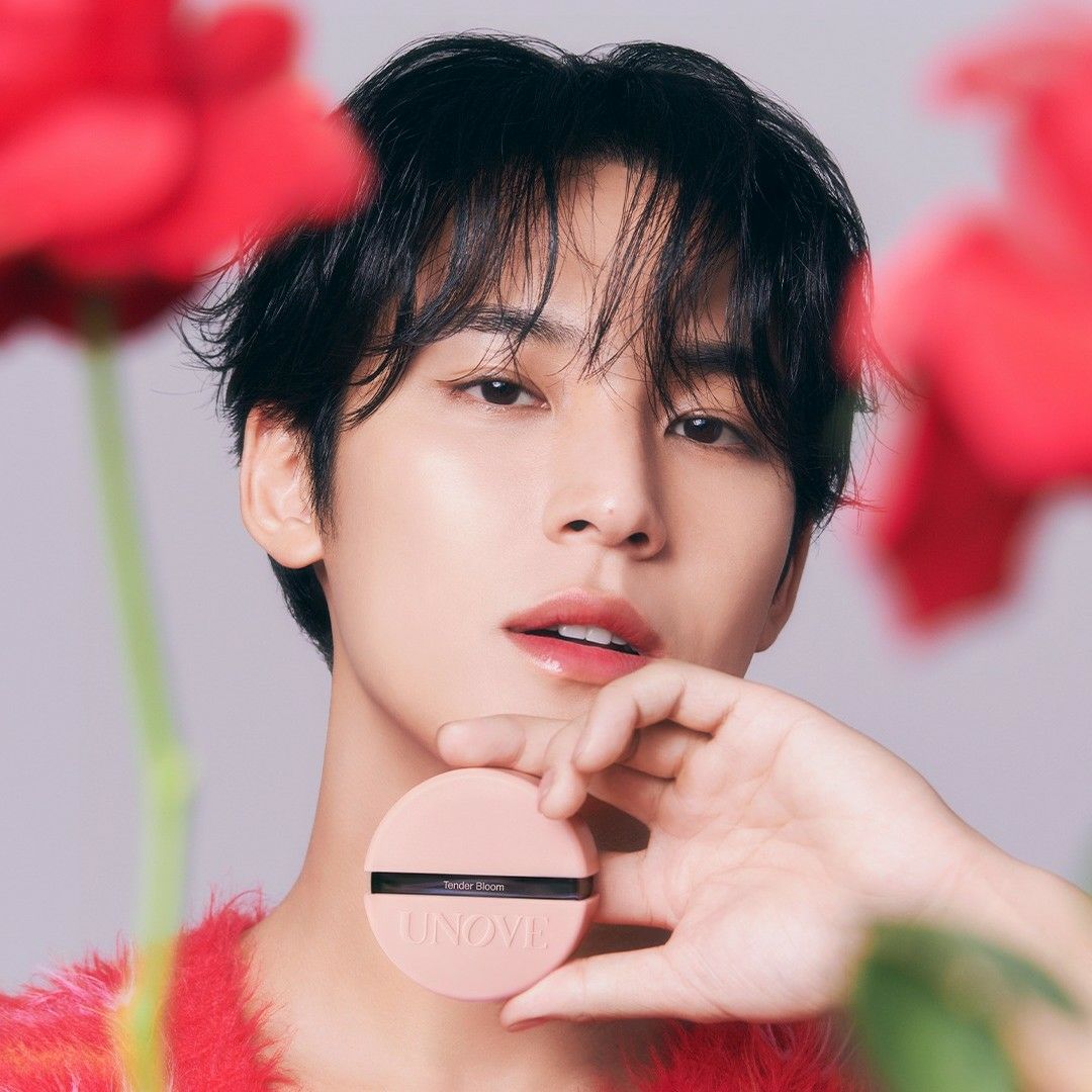 A moment captured by Mingyu (SEVENTEEN)'s fan