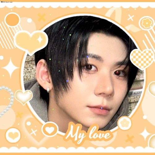 Signature photo of Park Han (AHOF) capturing their charm