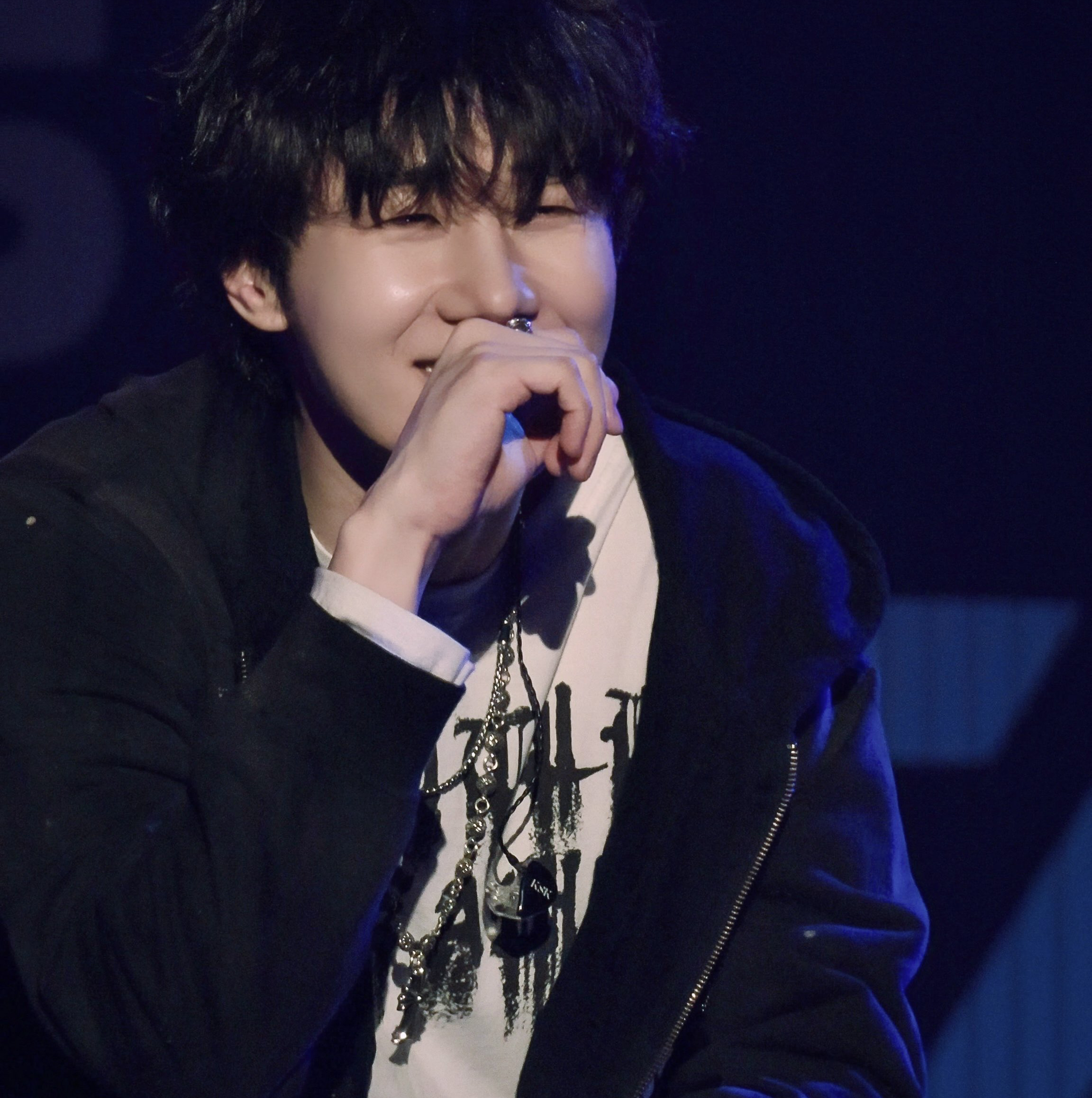 A moment captured by Sungkyu (INFINITE)'s fan