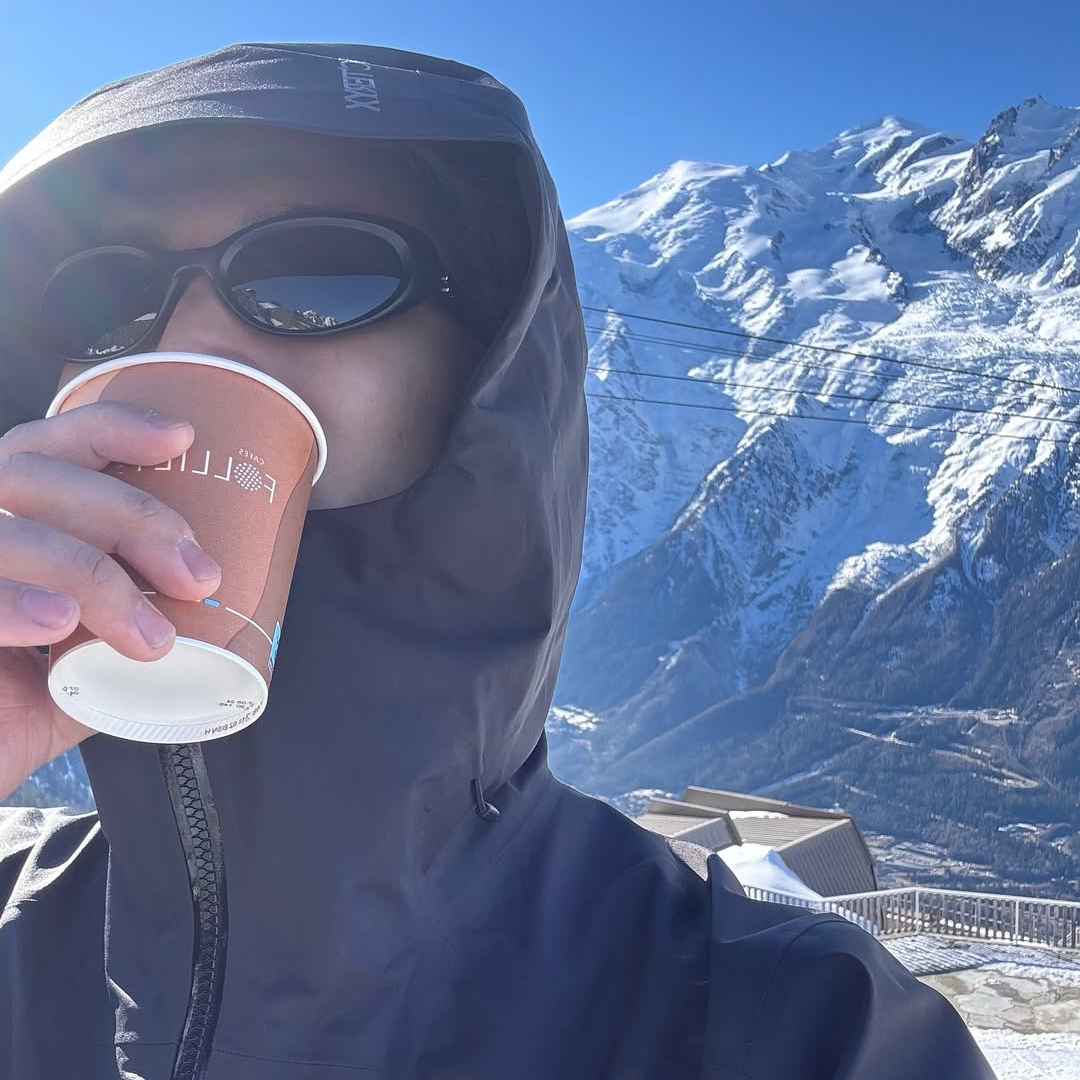 A moment captured by Mingyu (SEVENTEEN)'s fan