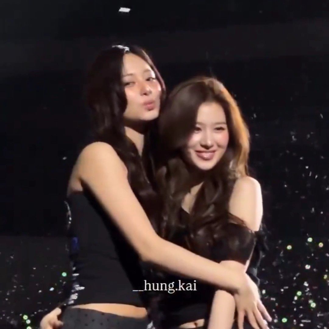 쯔위 (TWICE)의 최신 사진