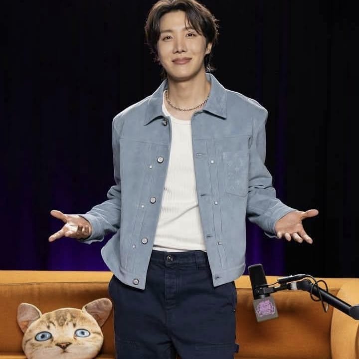 Foto terbaru j-hope (BTS)