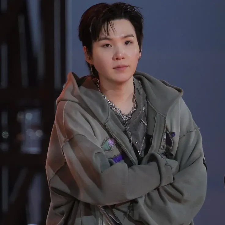 Foto terbaru SUGA (BTS)