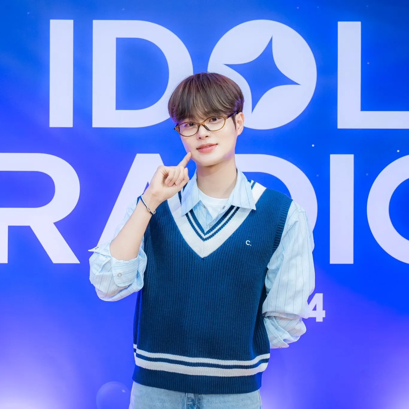 Behind-the-scenes cut of Lee Daehwi (AB6IX)